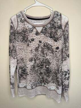 i Jeans by Buffalo Gray Floral Rhinestone Embellished Long Sleeve Top Size S
